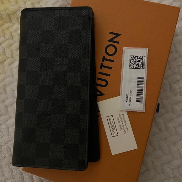 Louis Vuitton, Bags, Mens Louis Vuitton Wallet Including Dust Bag Box